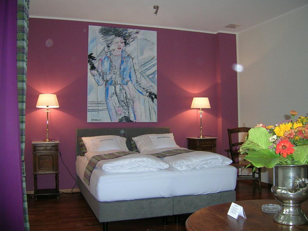 Hotel & Cafe Kleinergruenauer Bad Salzuflen Δωμάτιο φωτογραφία